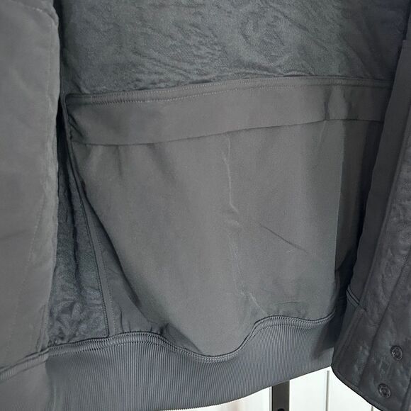 Lululemon Men’s Rare Packable Dark Gray Jacquard Knit Bomber Jacket - M - EUC - Picture 8 of 14